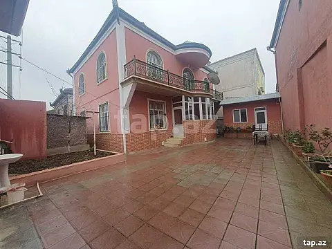 Satılır 6 otaqlı həyət evi 200 m²