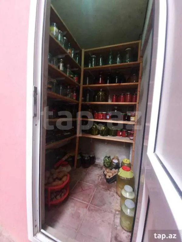 Satılır 6 otaqlı həyət evi 200 m²