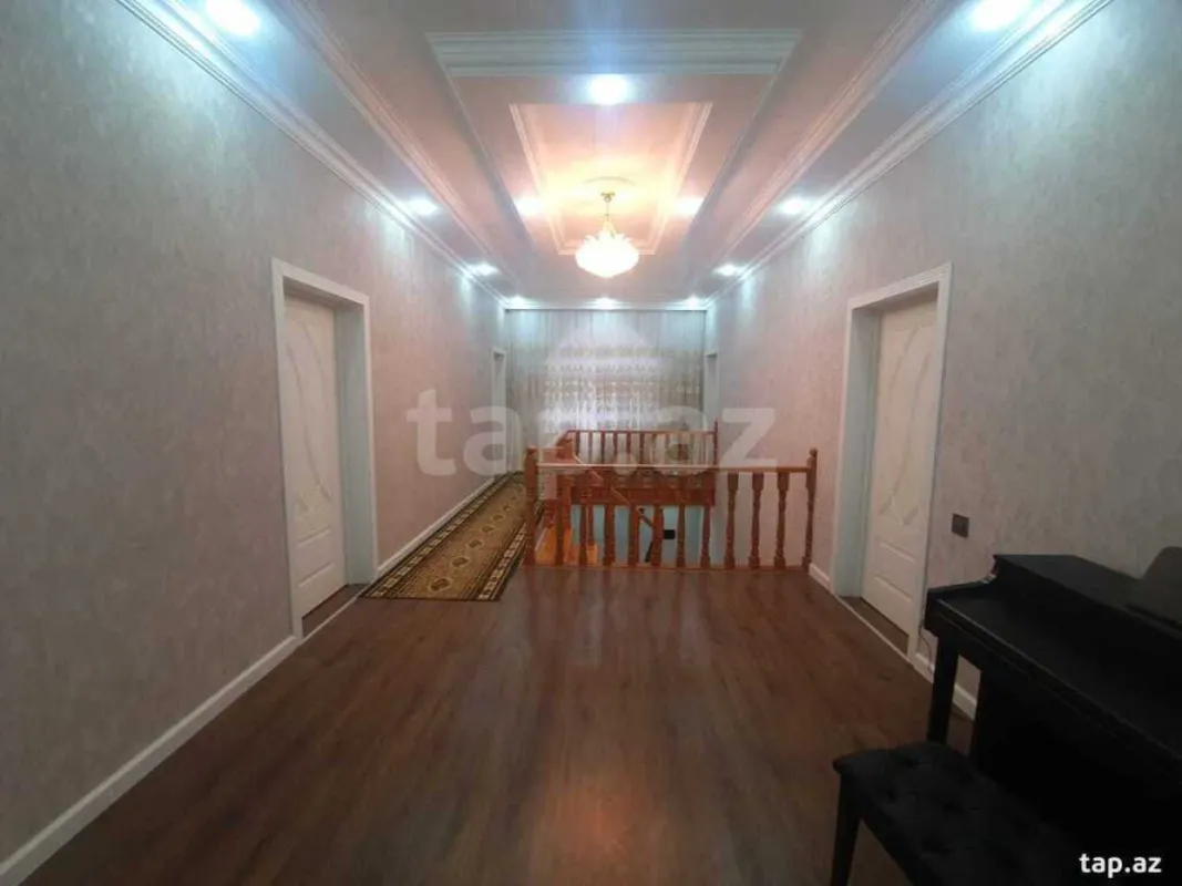Satılır 6 otaqlı həyət evi 200 m²