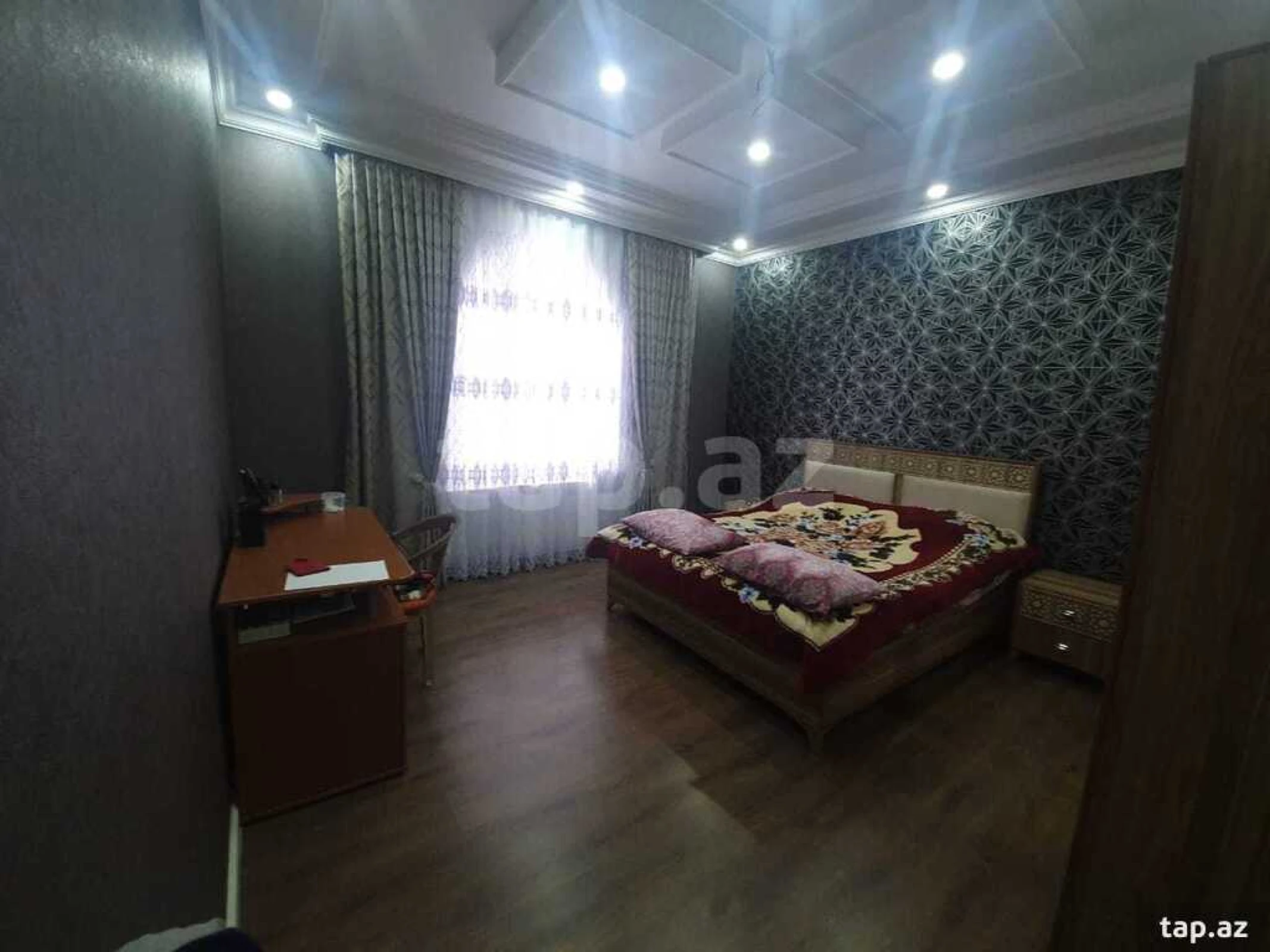 Satılır 6 otaqlı həyət evi 200 m²