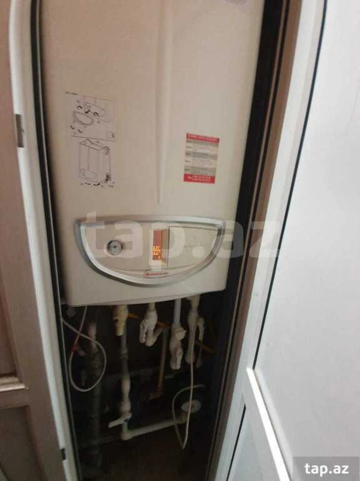 Satılır 6 otaqlı həyət evi 200 m²