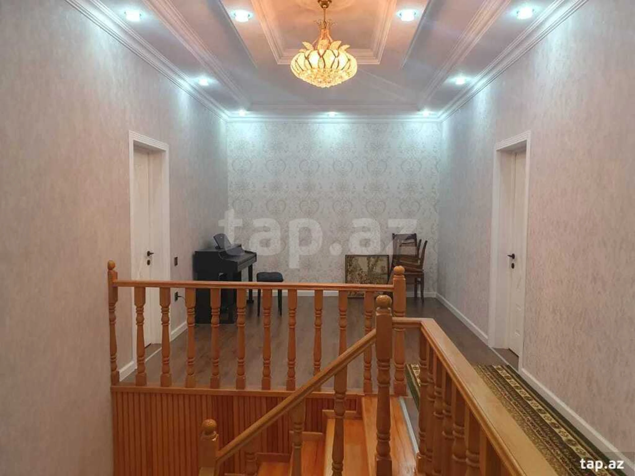 Satılır 6 otaqlı həyət evi 200 m²