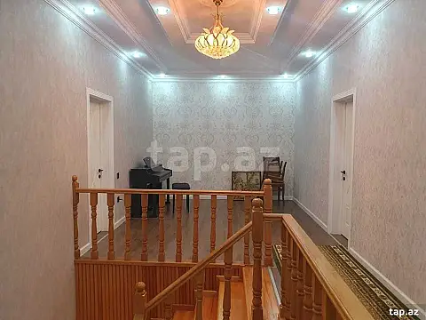 Satılır 6 otaqlı həyət evi 200 m²