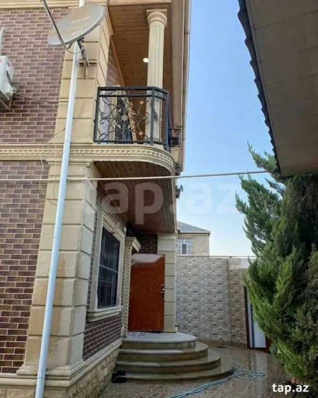 Satılır 6 otaqlı həyət evi 200 m²