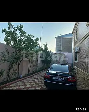 Satılır 6 otaqlı həyət evi 200 m²