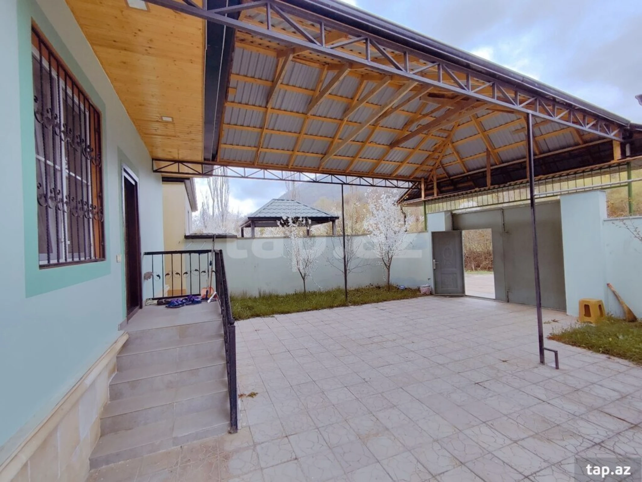 Kirayə verilir 2 otaqlı həyət evi