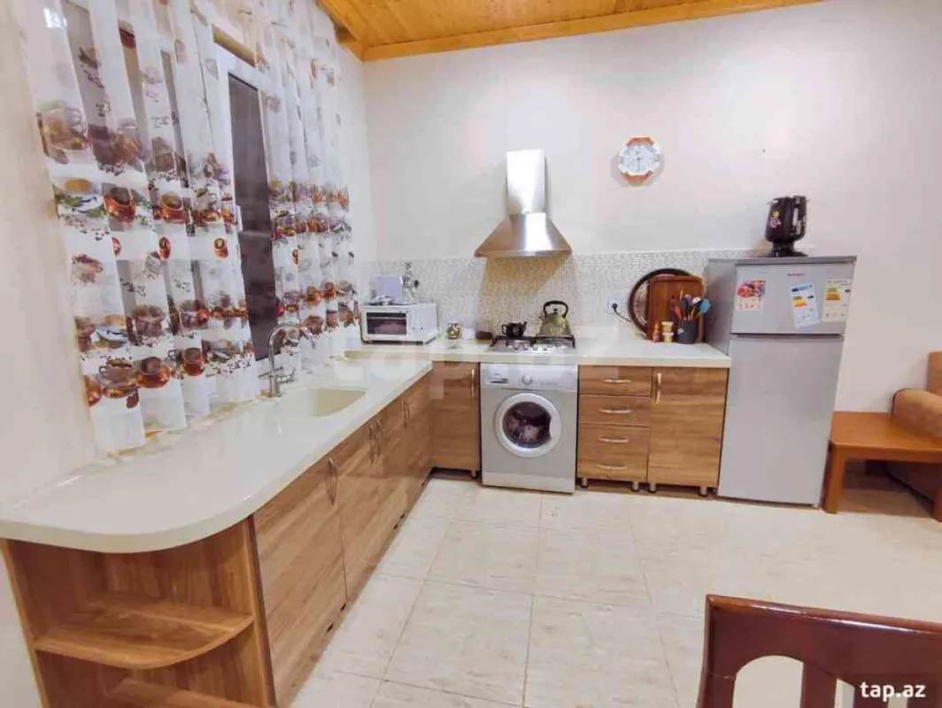 Kirayə verilir 2 otaqlı həyət evi