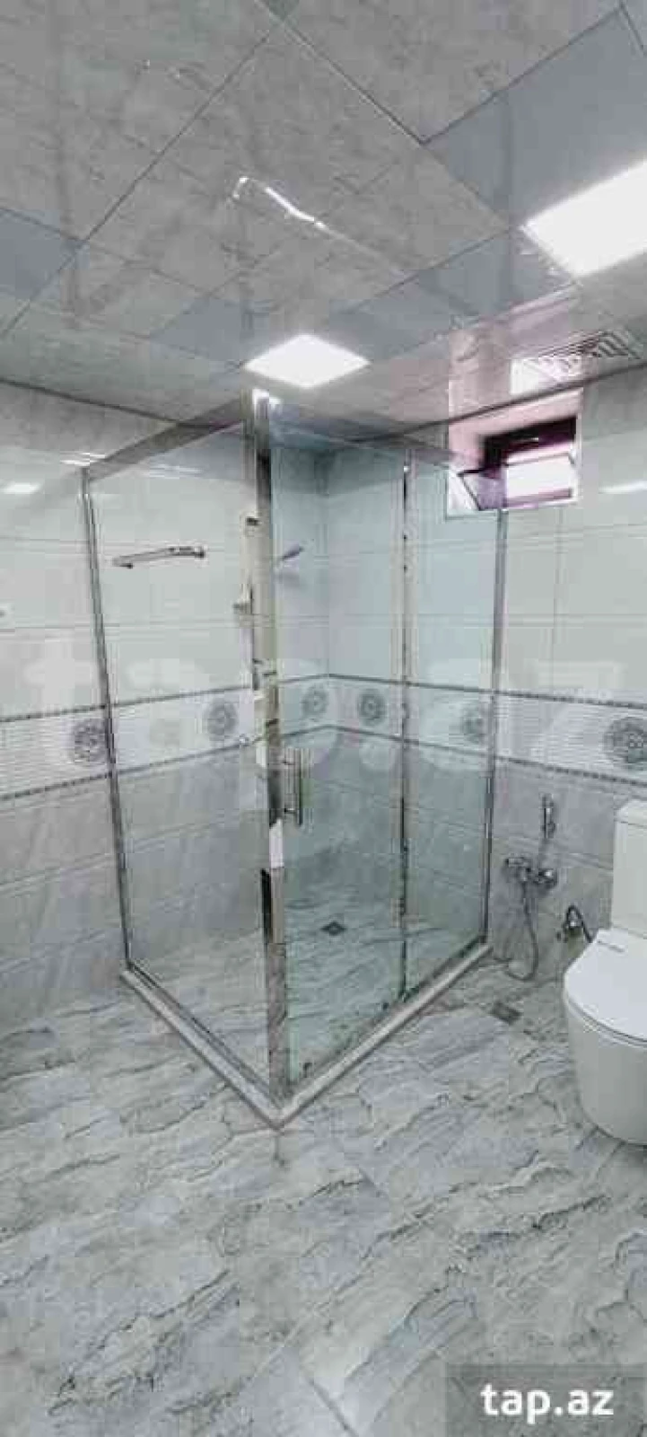 Satılır 6 otaqlı həyət evi