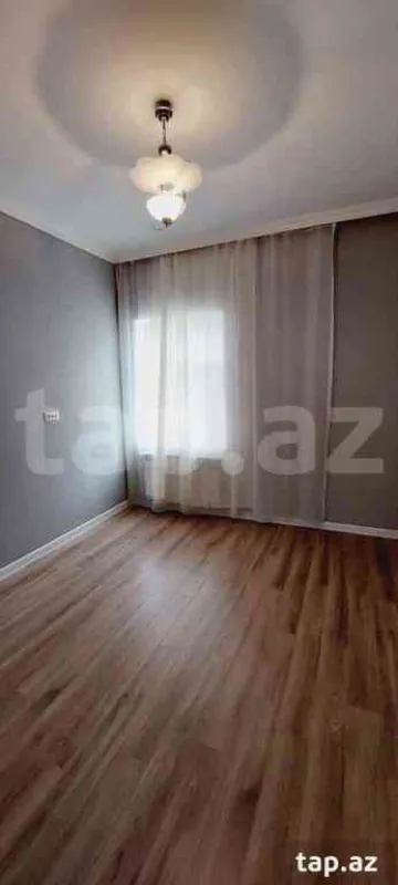 Satılır 6 otaqlı həyət evi