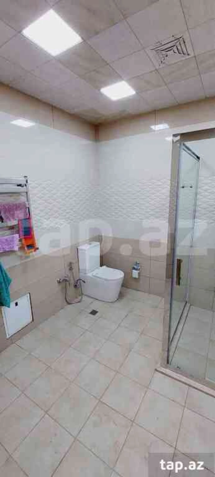 Satılır 6 otaqlı həyət evi