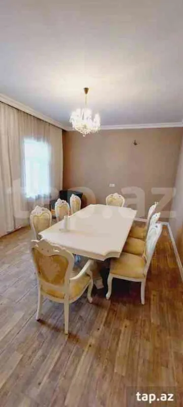 Satılır 6 otaqlı həyət evi