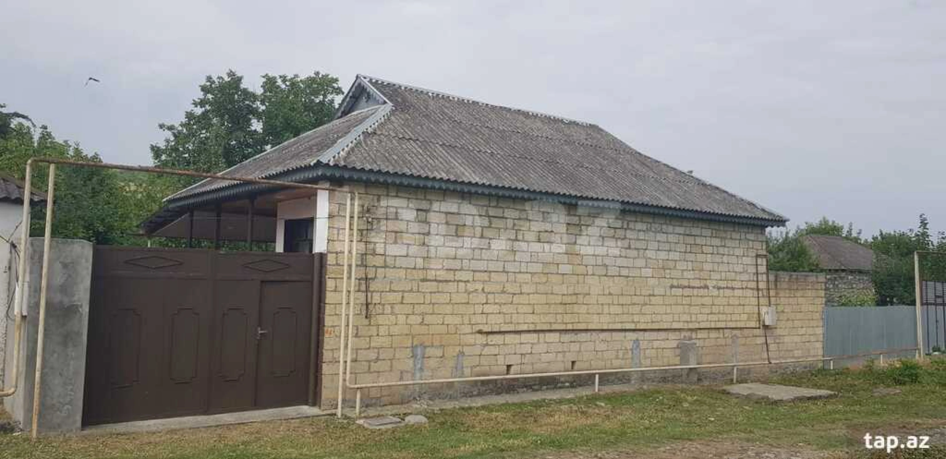 Satılır 2 otaqlı həyət evi