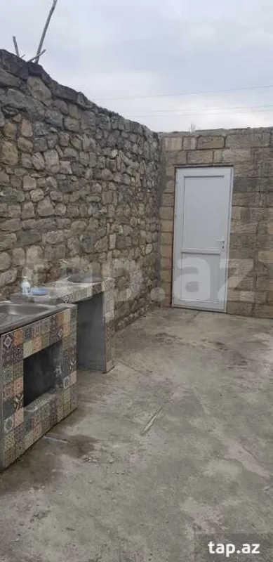 Satılır 2 otaqlı həyət evi