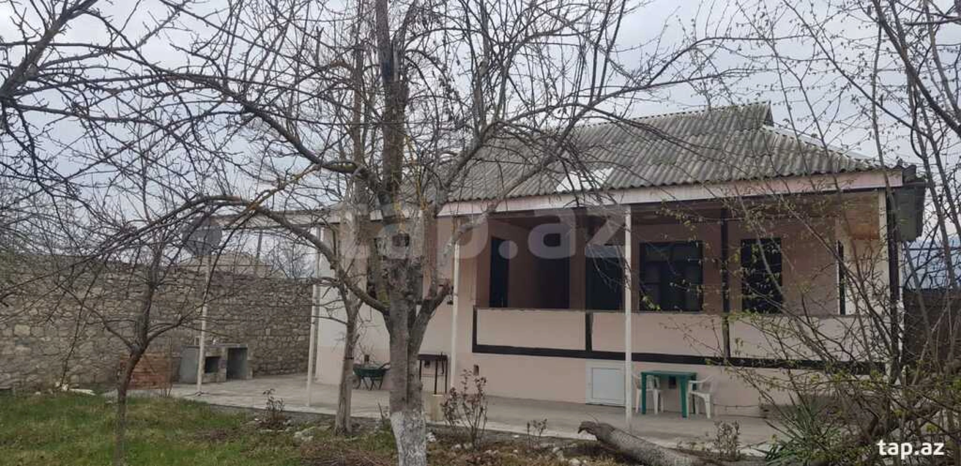 Satılır 2 otaqlı həyət evi