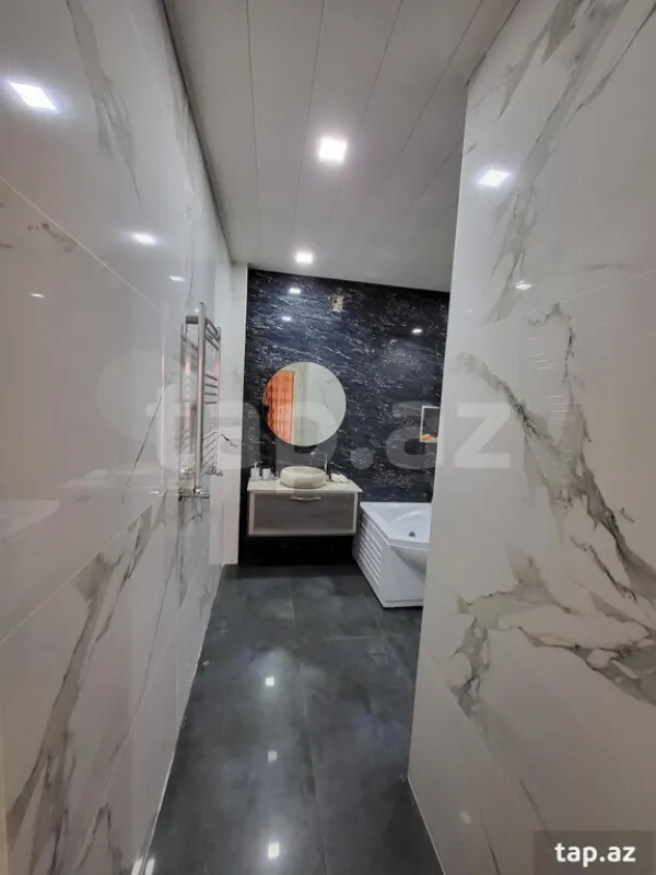 Satılır 4 otaqlı həyət evi