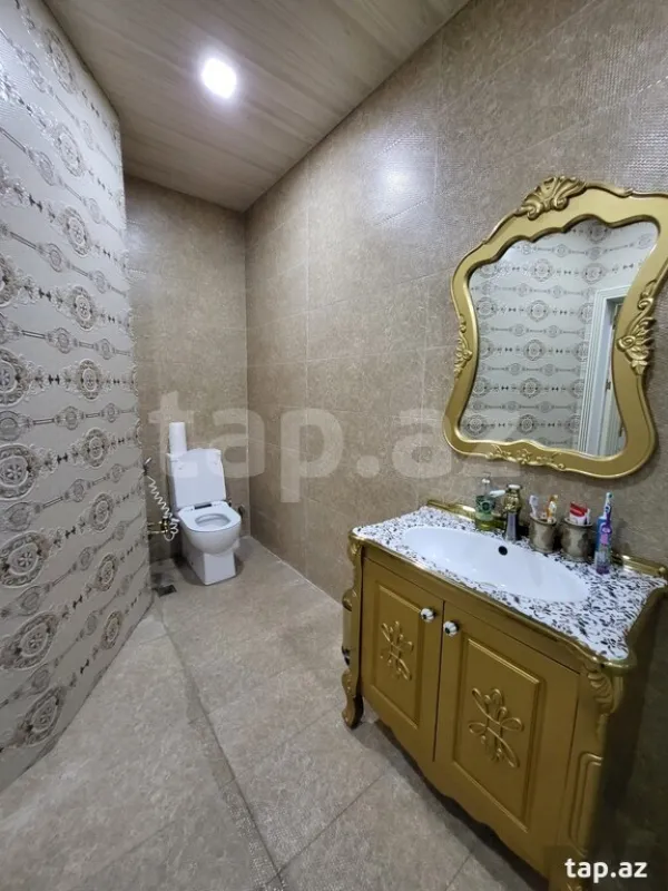 Satılır 4 otaqlı həyət evi