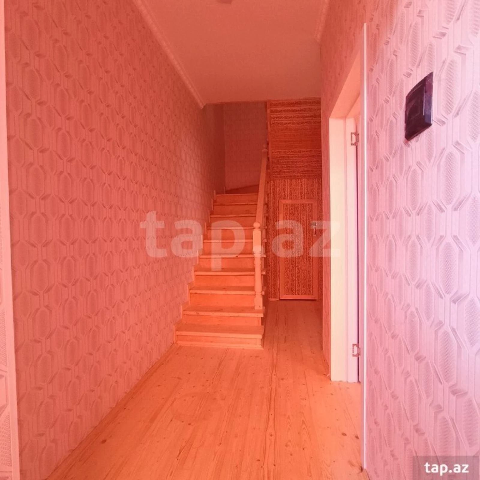 Satılır 4 otaqlı həyət evi