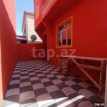 Satılır 4 otaqlı həyət evi