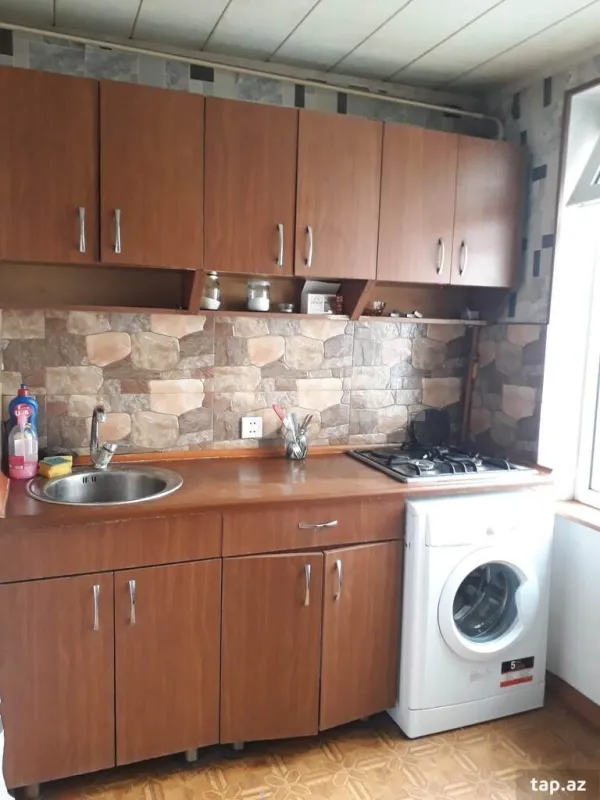 Kirayə verilir 2 otaqlı mənzil 45 m²