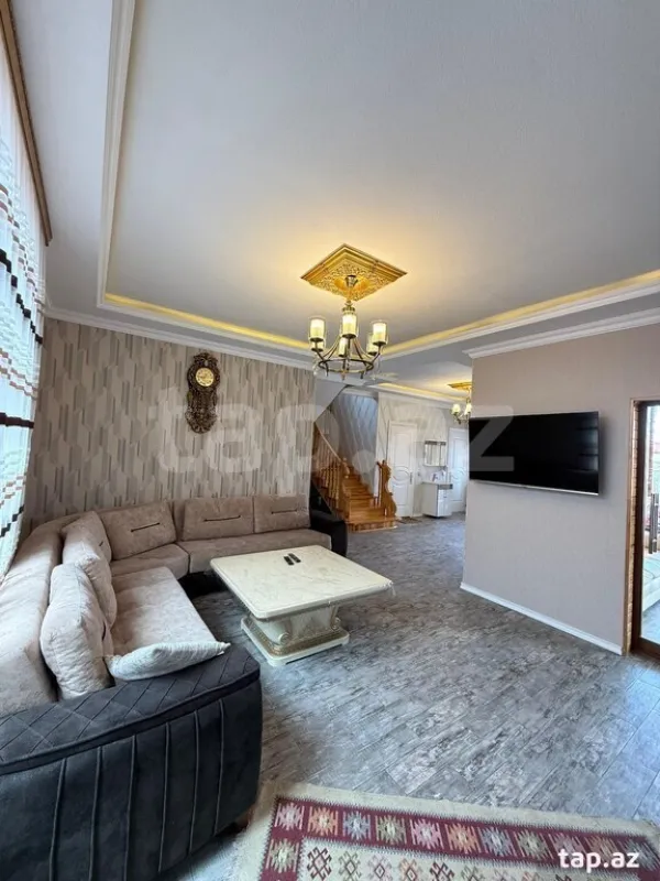 Kirayə verilir 4 otaqlı həyət evi 200 m²