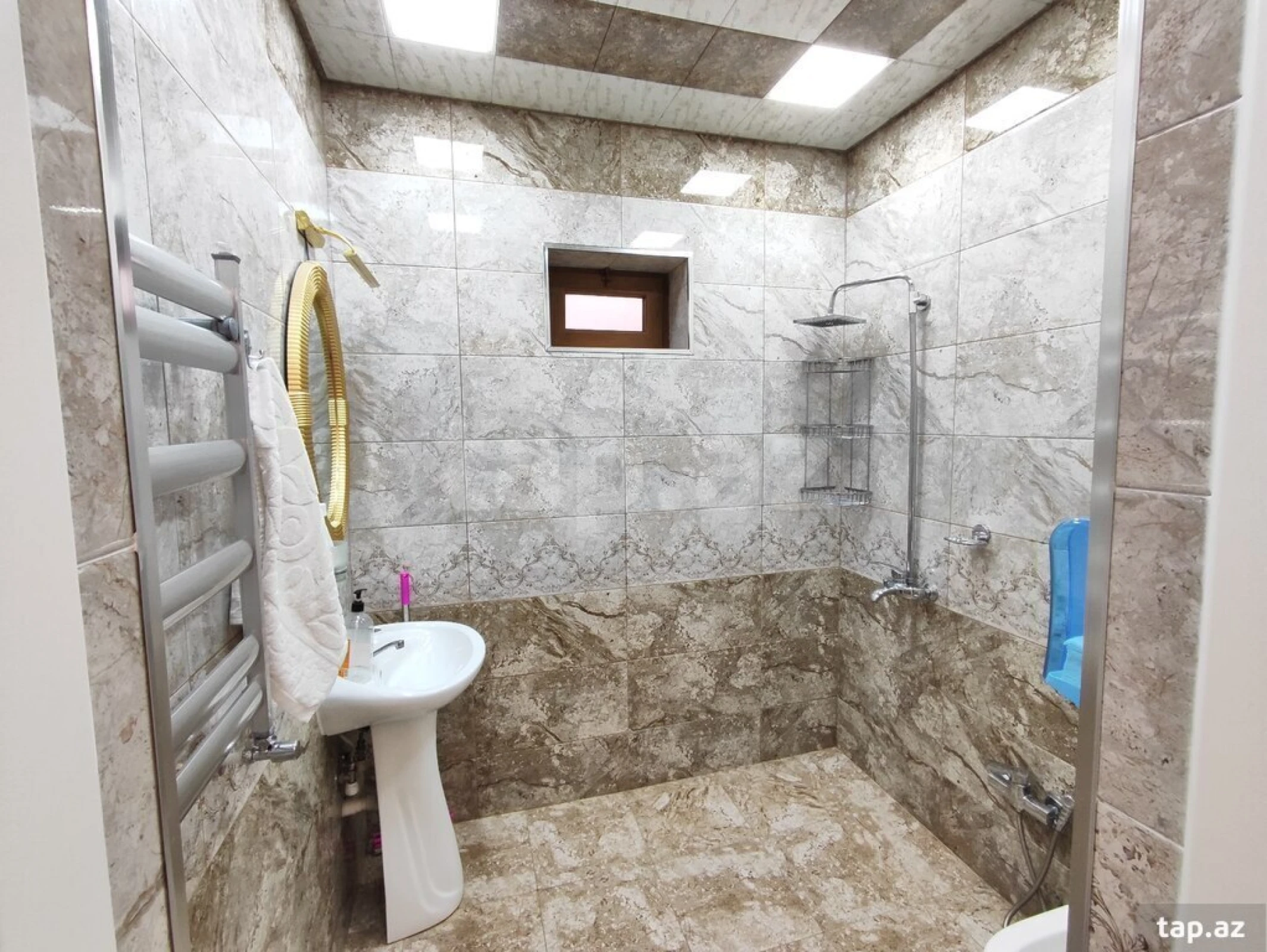 Kirayə verilir 4 otaqlı həyət evi 200 m²