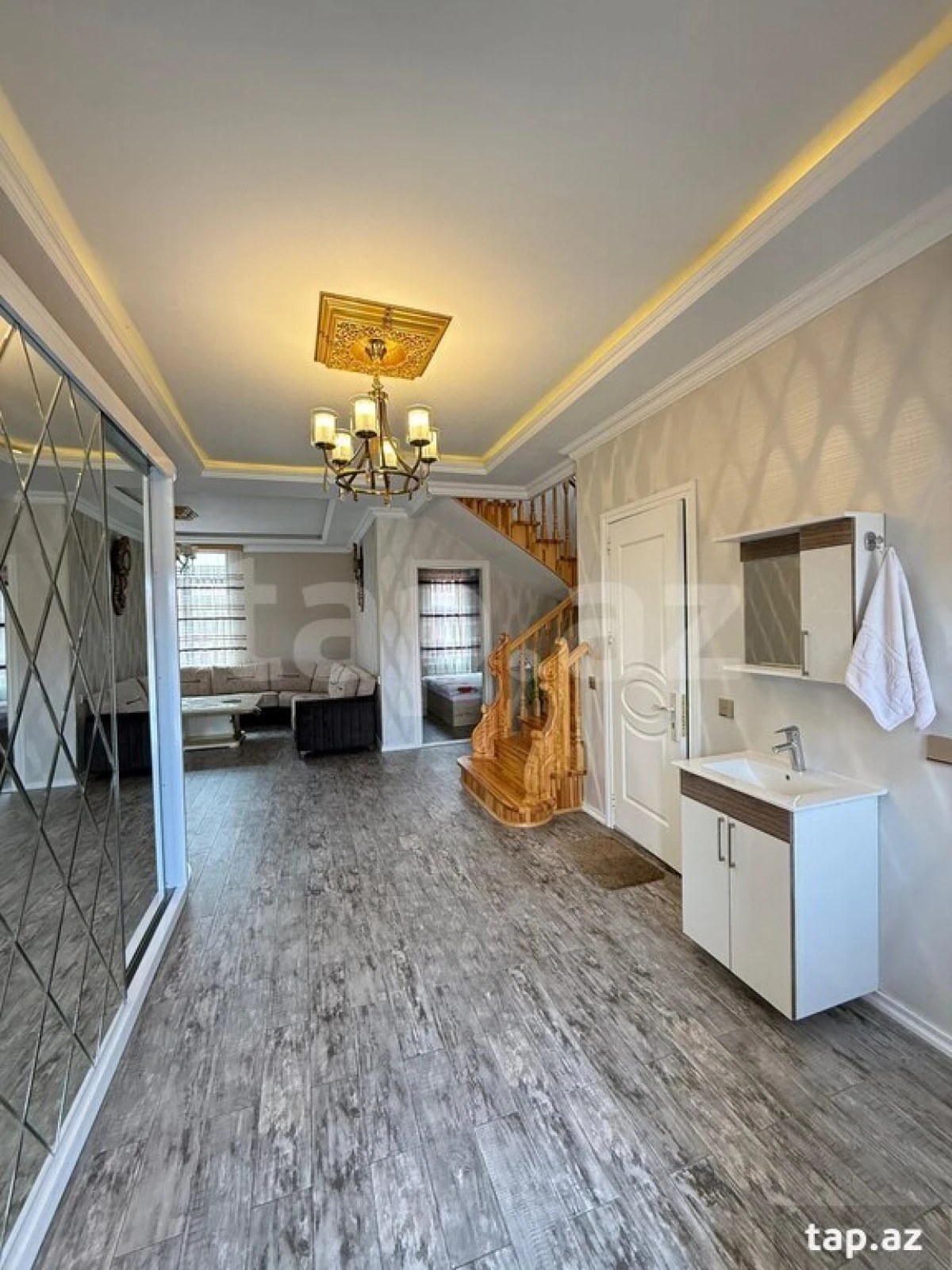 Kirayə verilir 4 otaqlı həyət evi 200 m²