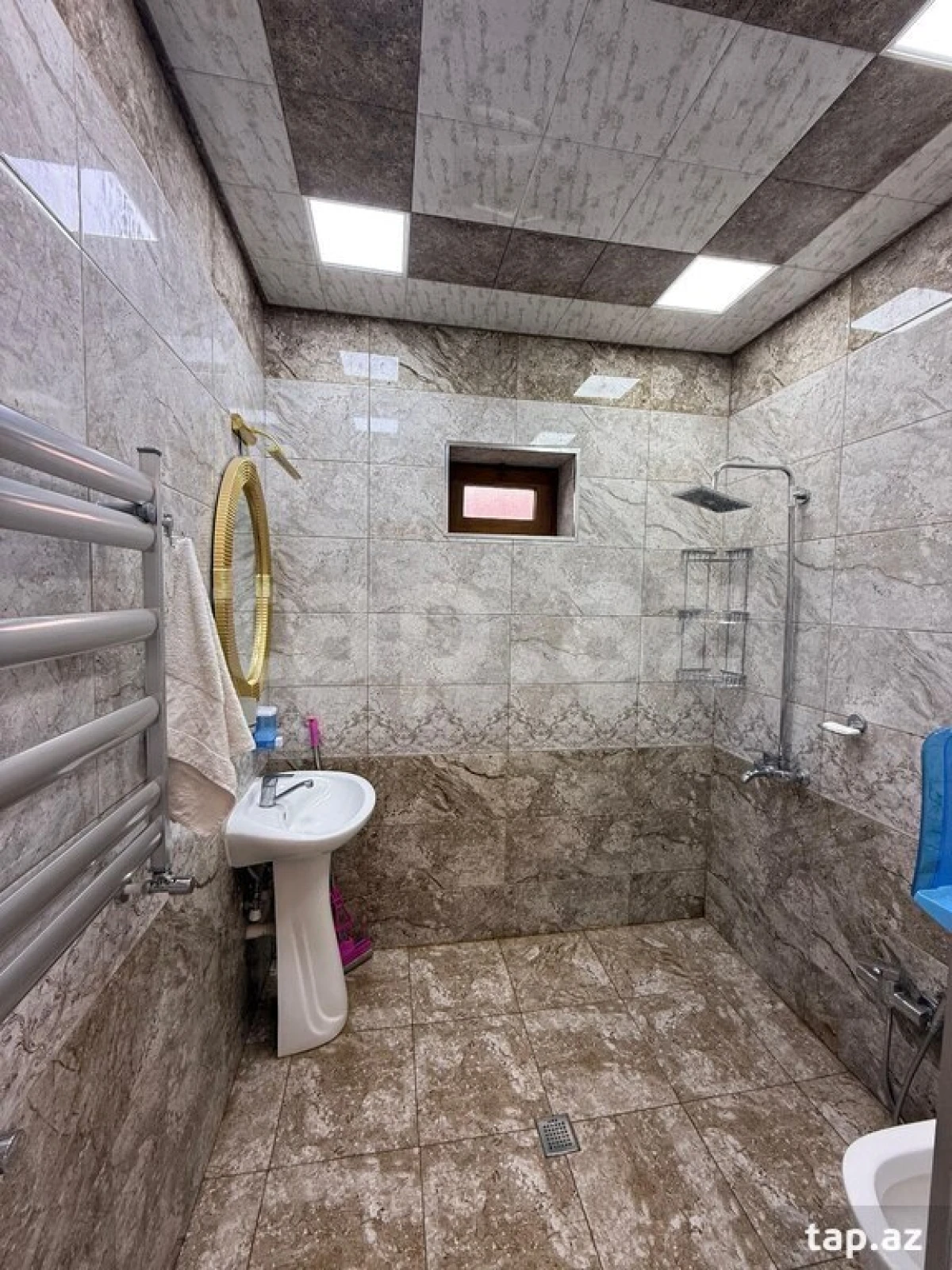 Kirayə verilir 4 otaqlı həyət evi 200 m²