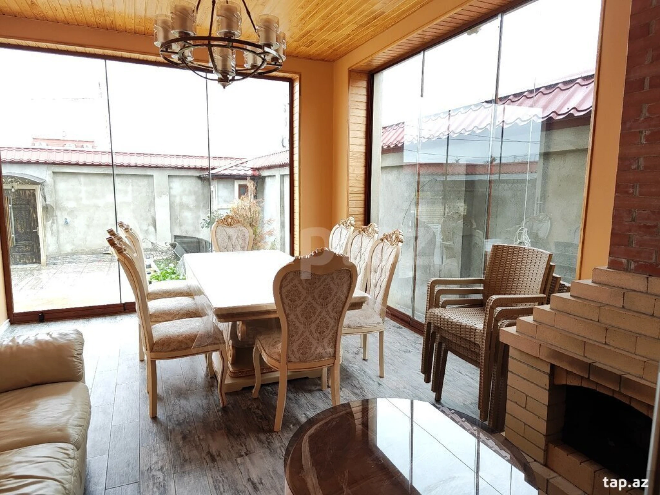 Kirayə verilir 4 otaqlı həyət evi 200 m²