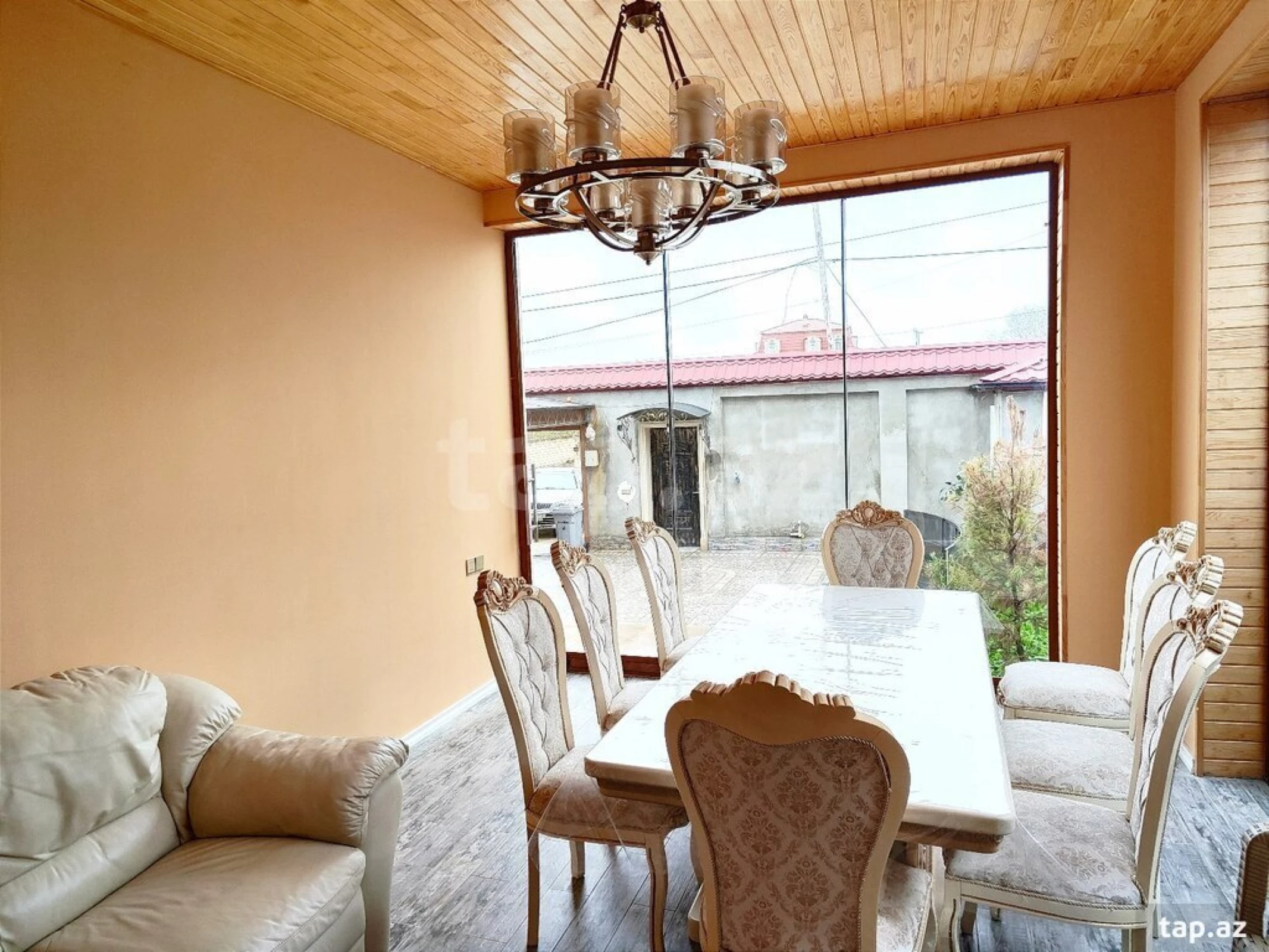Kirayə verilir 4 otaqlı həyət evi 200 m²
