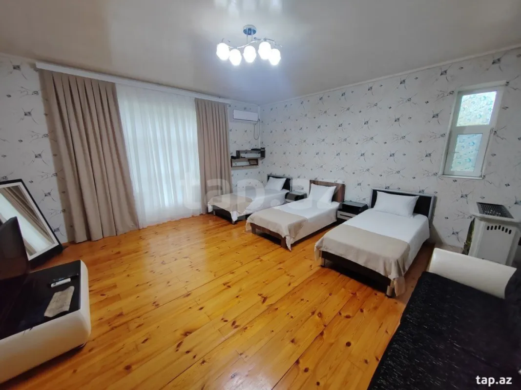 Kirayə verilir 3 otaqlı həyət evi