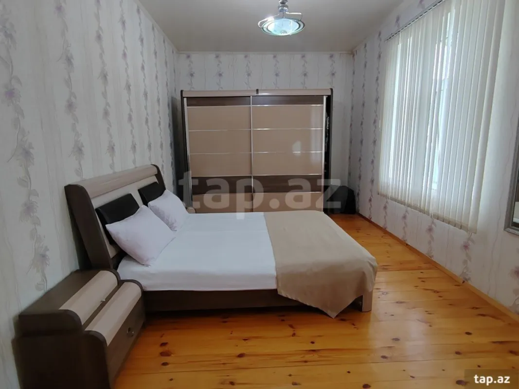 Kirayə verilir 3 otaqlı həyət evi