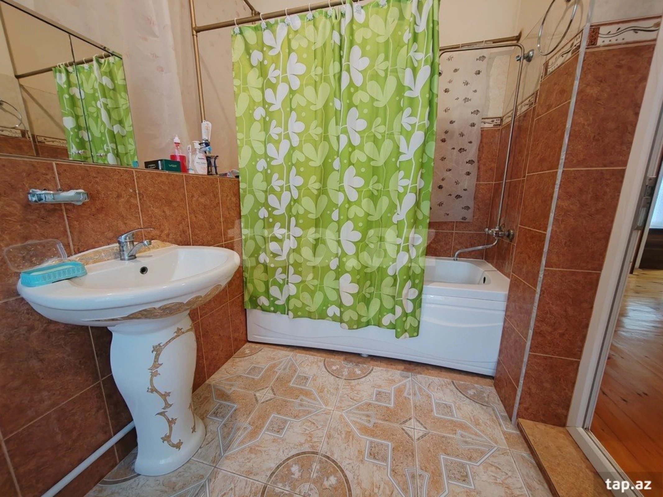 Kirayə verilir 3 otaqlı həyət evi