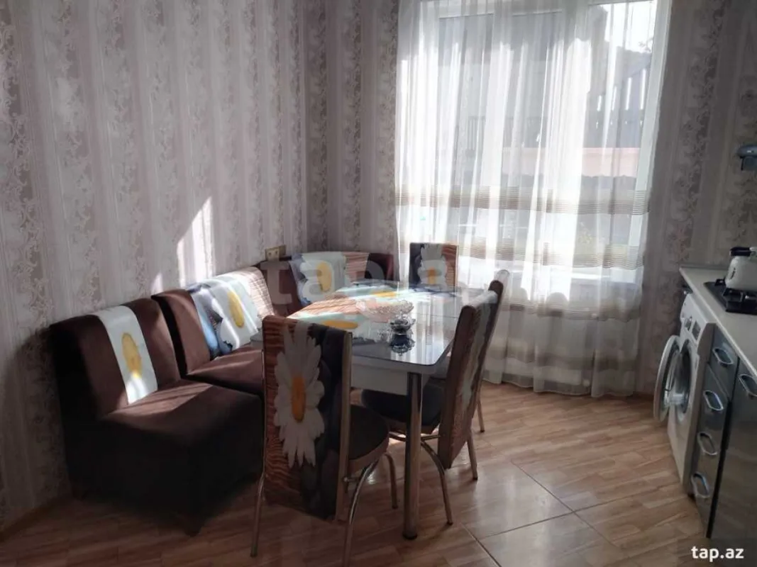 Kirayə verilir 4 otaqlı həyət evi