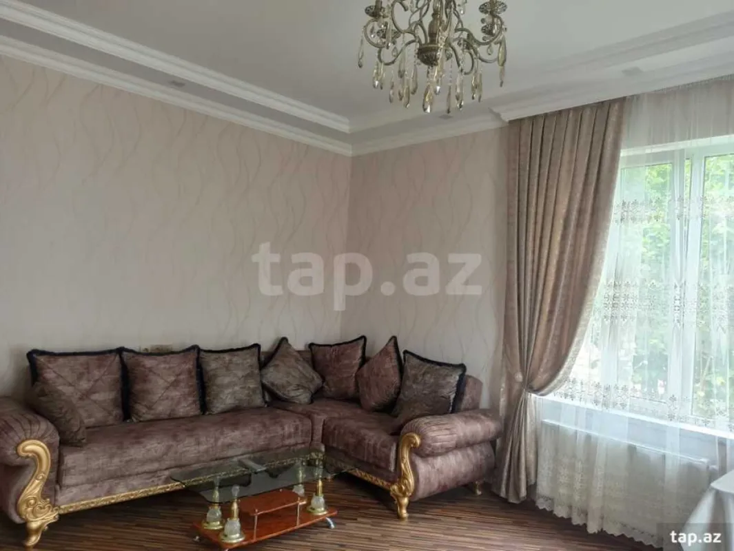 Kirayə verilir 4 otaqlı həyət evi