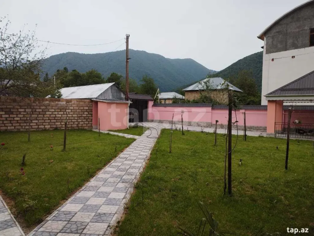 Kirayə verilir 4 otaqlı həyət evi