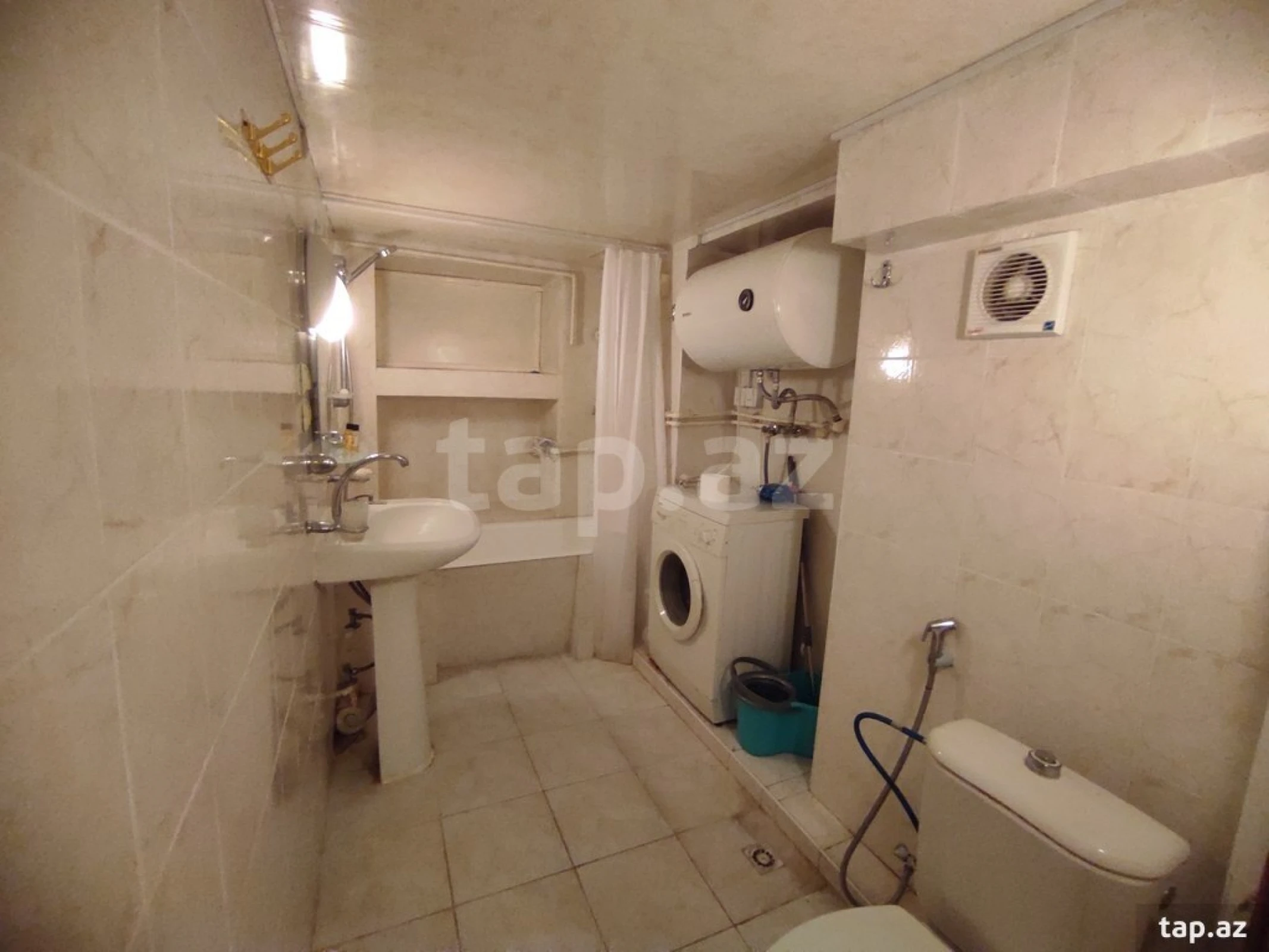 Kirayə verilir 2 otaqlı mənzil 66 m²