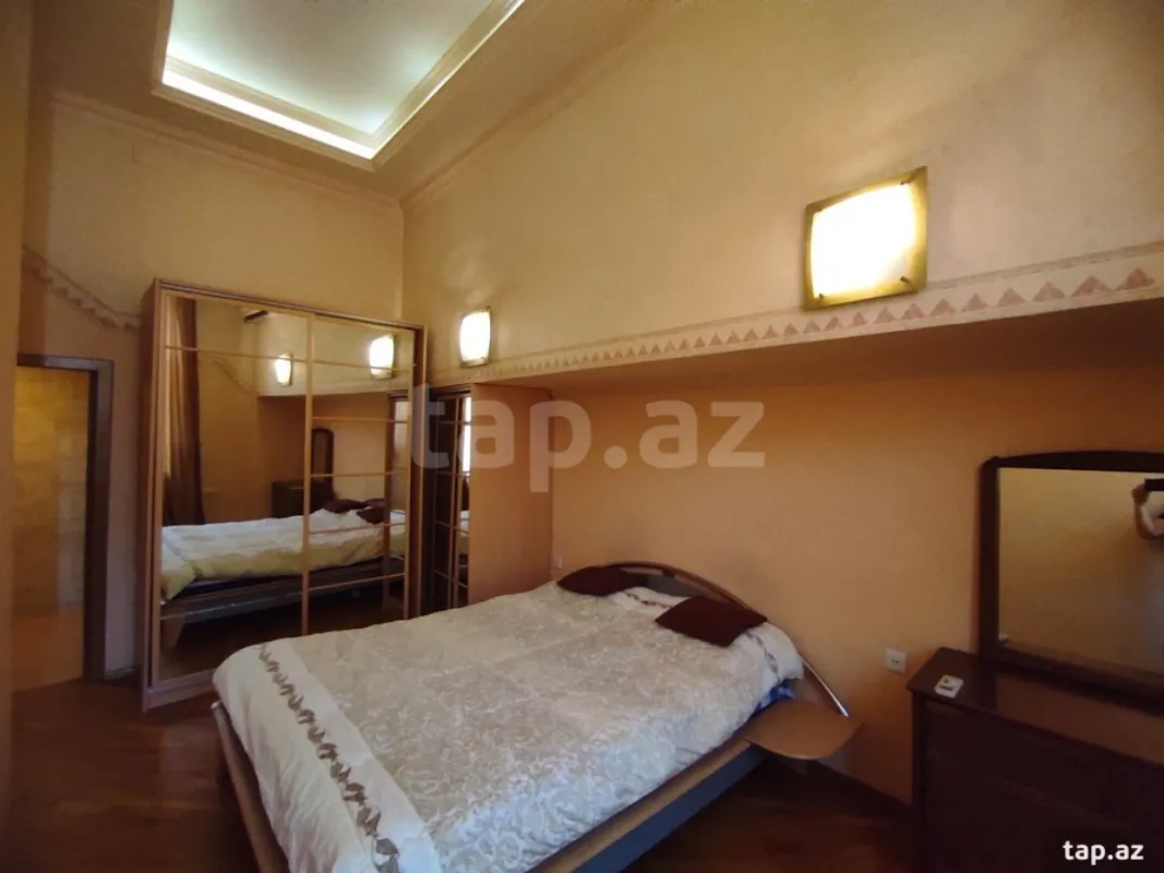 Kirayə verilir 2 otaqlı mənzil 66 m²