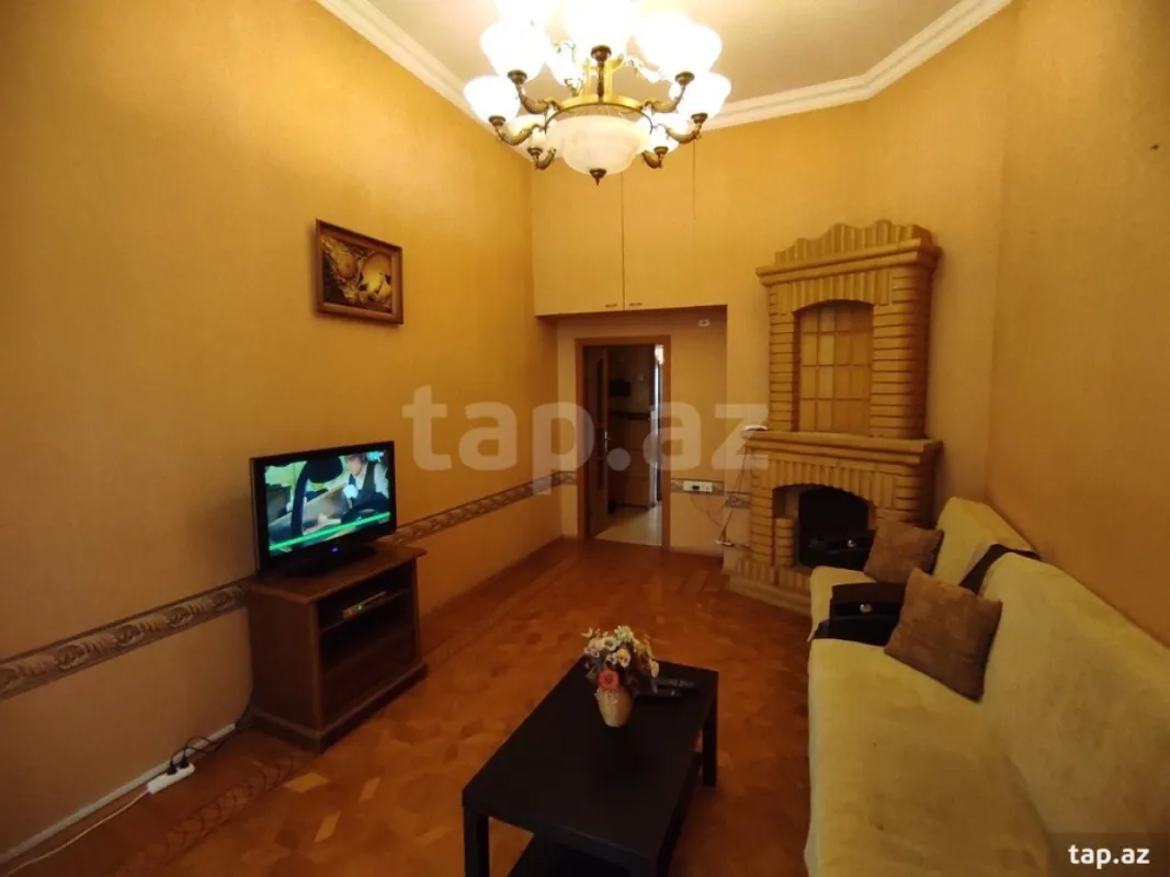 Kirayə verilir 2 otaqlı mənzil 66 m²