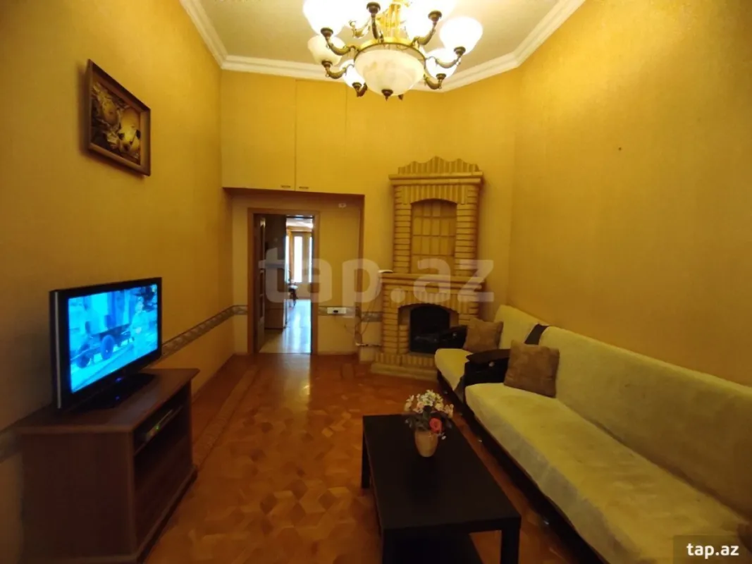 Kirayə verilir 2 otaqlı mənzil 66 m²