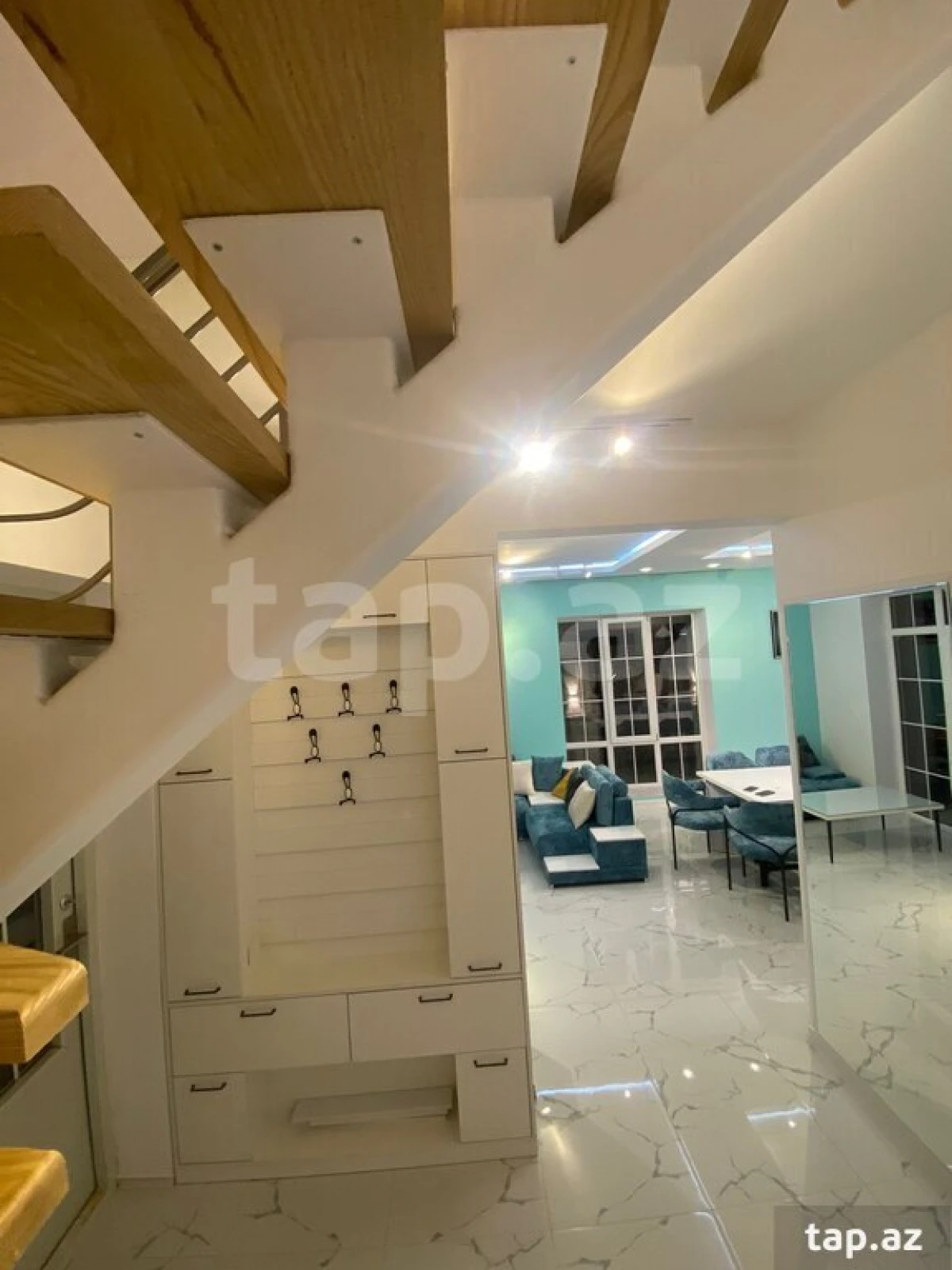 Kirayə verilir 5 otaqlı həyət evi 200 m²