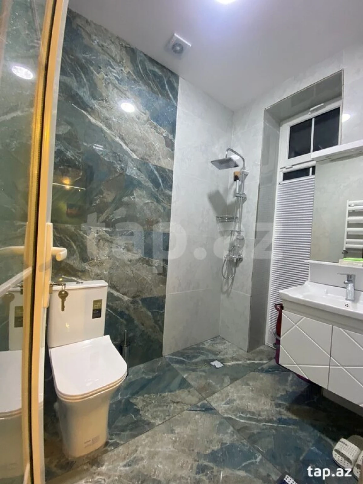 Kirayə verilir 5 otaqlı həyət evi 200 m²