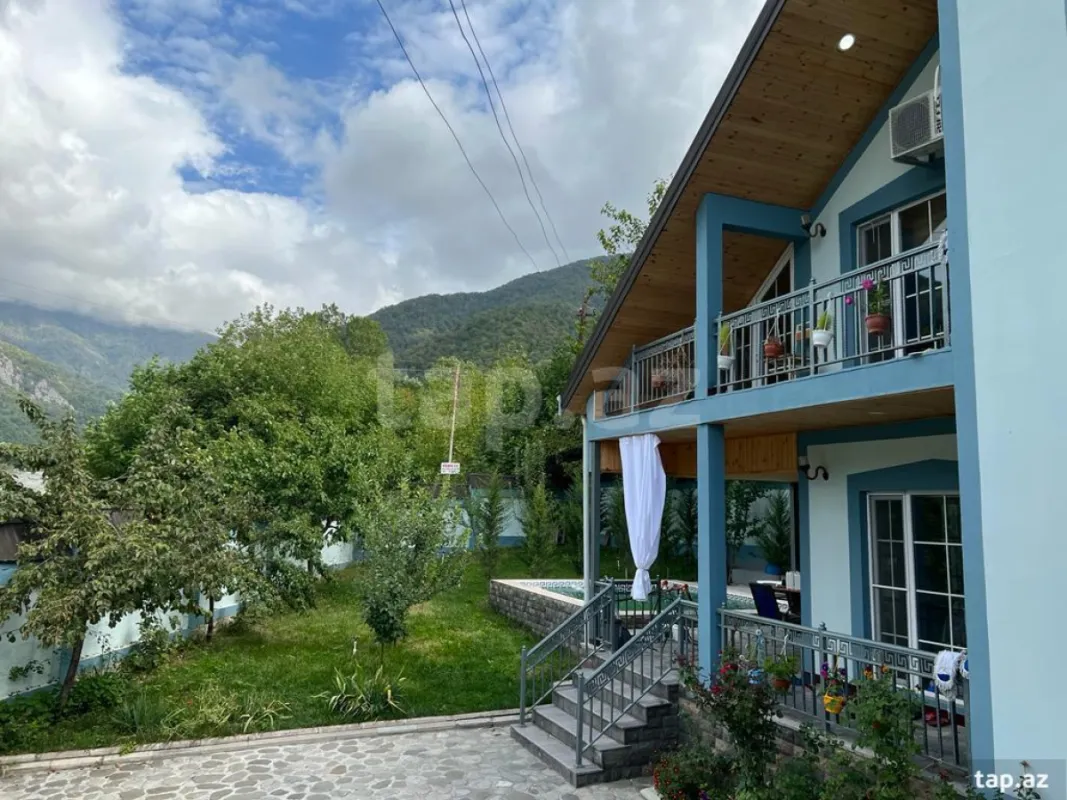 Kirayə verilir 5 otaqlı həyət evi