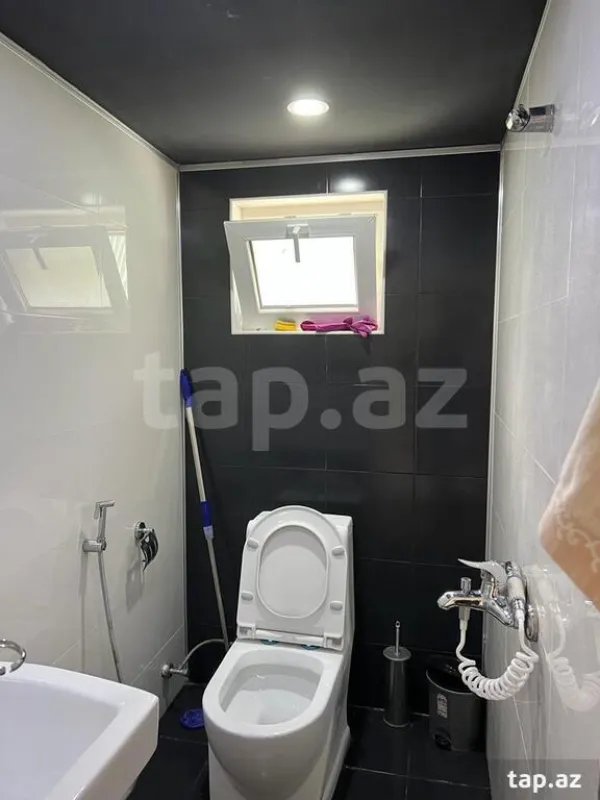 Kirayə verilir 5 otaqlı həyət evi