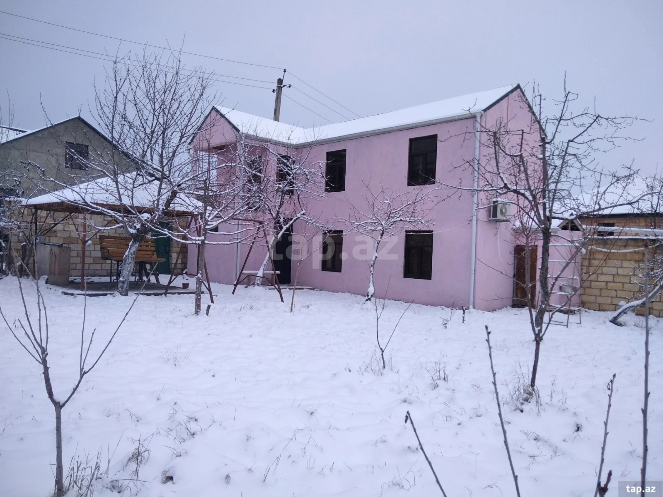 Kirayə verilir 2 otaqlı həyət evi