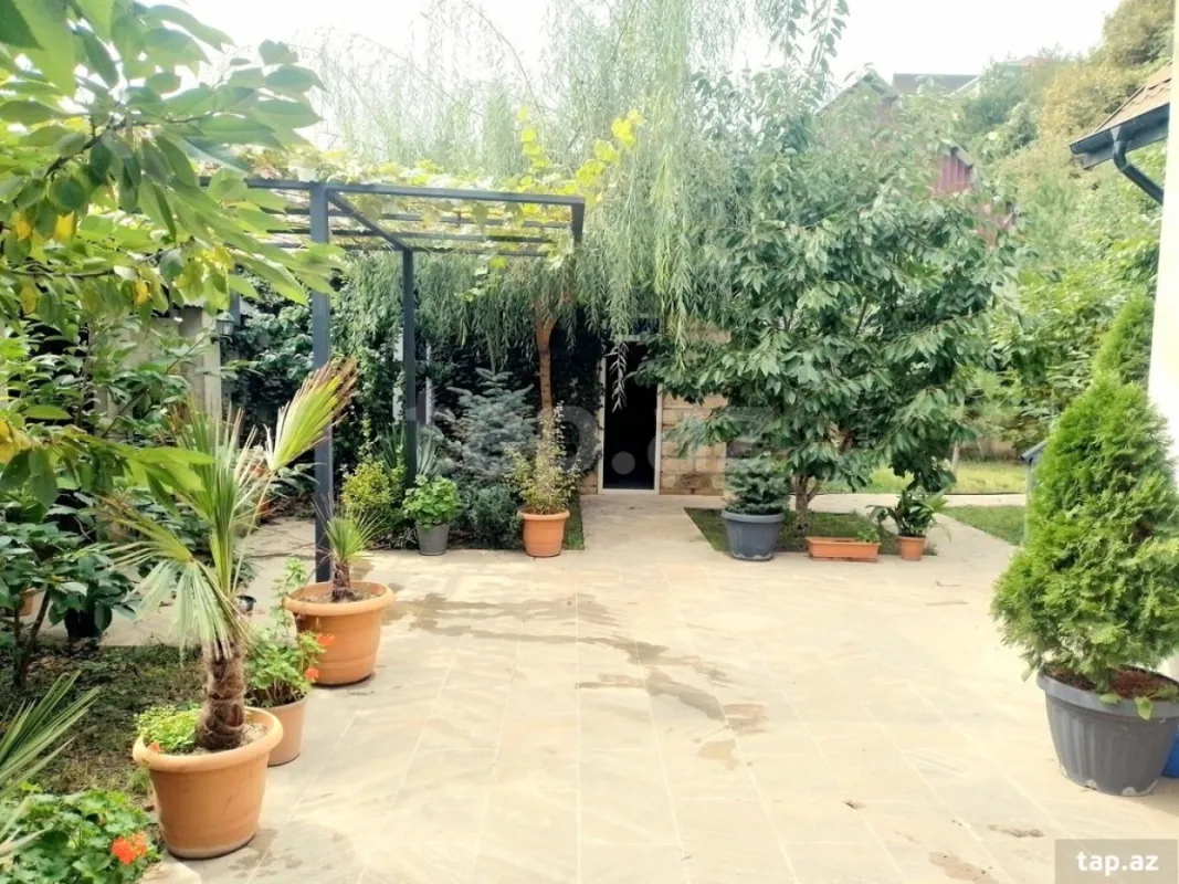 Kirayə verilir 4 otaqlı həyət evi