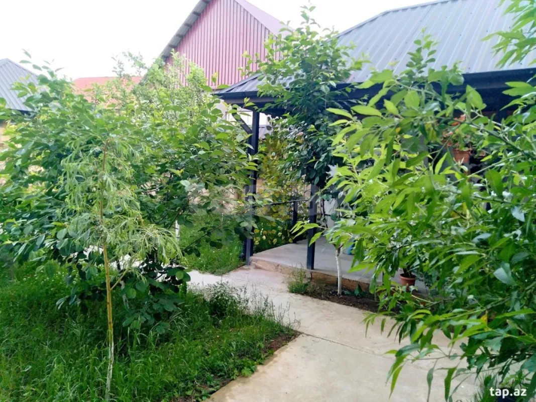 Kirayə verilir 4 otaqlı həyət evi