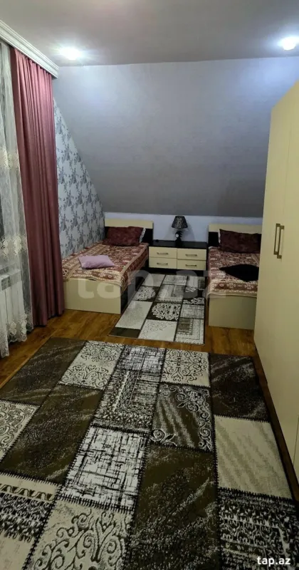 Kirayə verilir 4 otaqlı həyət evi