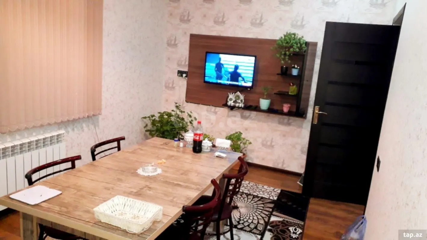 Kirayə verilir 4 otaqlı həyət evi