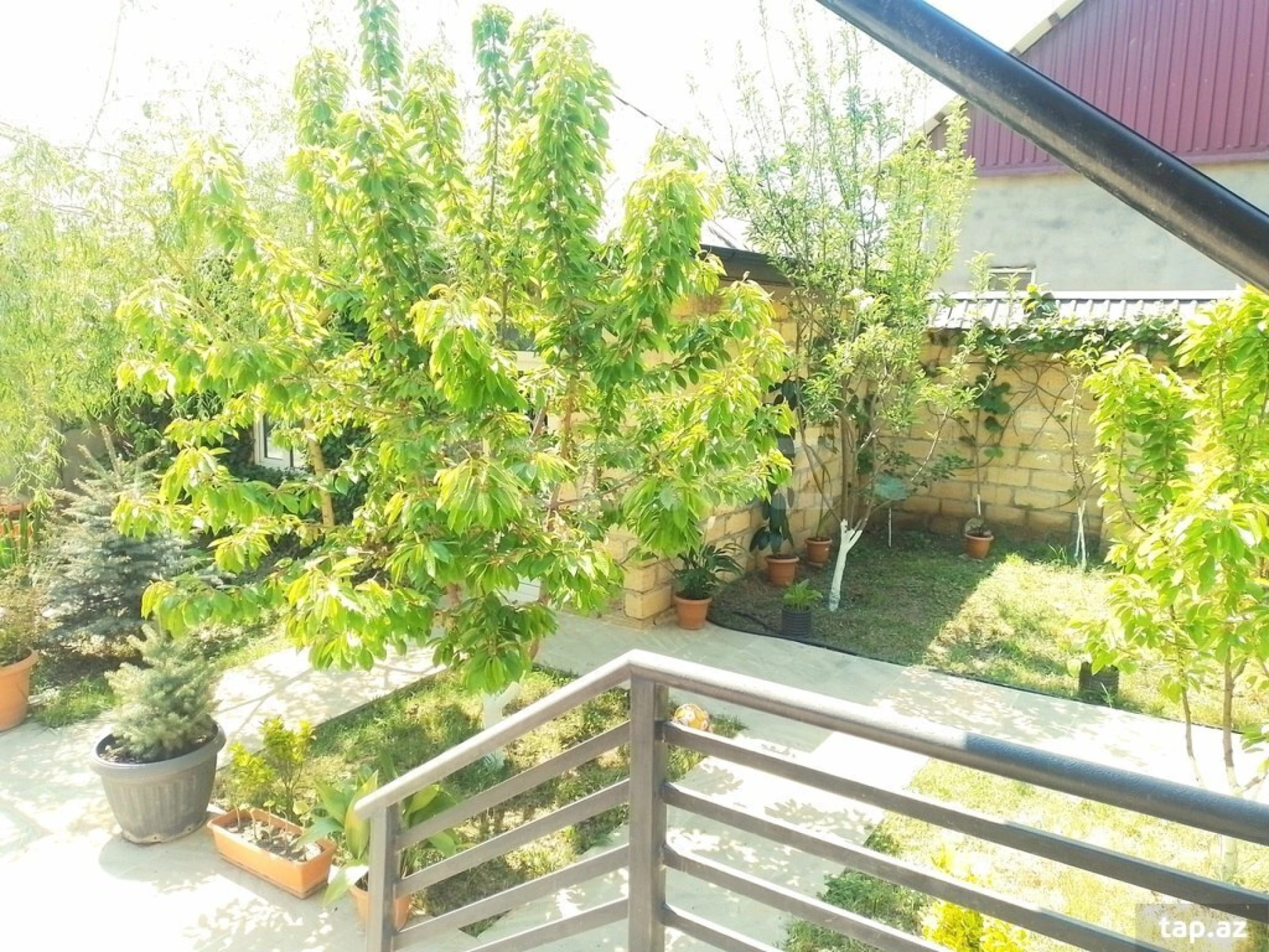 Kirayə verilir 4 otaqlı həyət evi