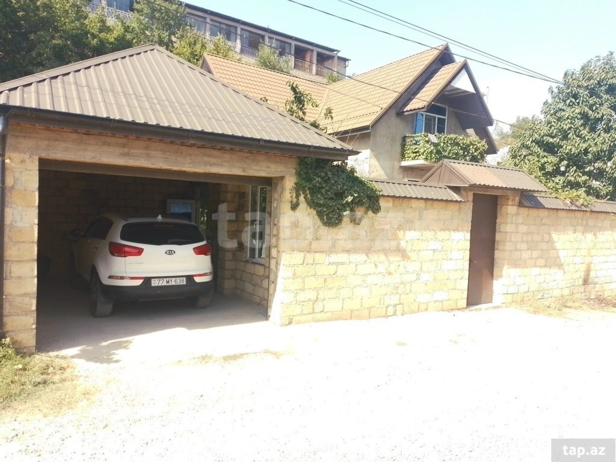 Kirayə verilir 4 otaqlı həyət evi